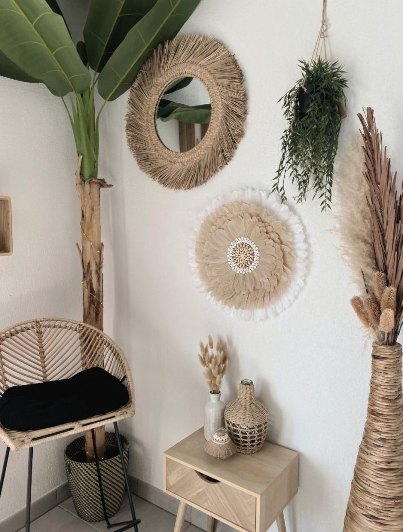 Juju hat bohème beige et blanc avec coquillages, décoration murale artisanale